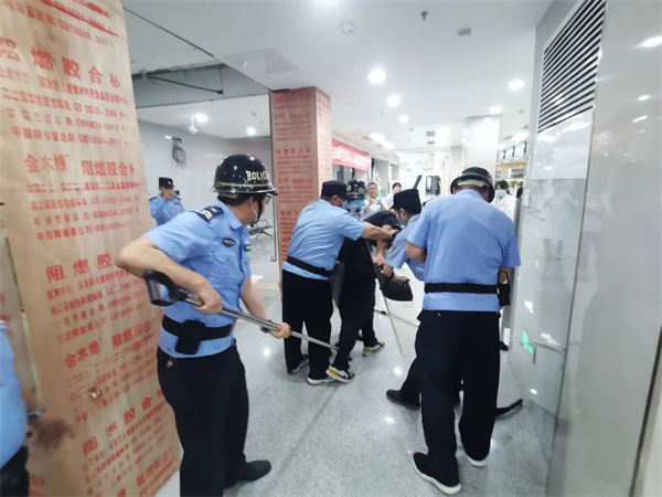 3.webp.jpg 3.webp.jpg