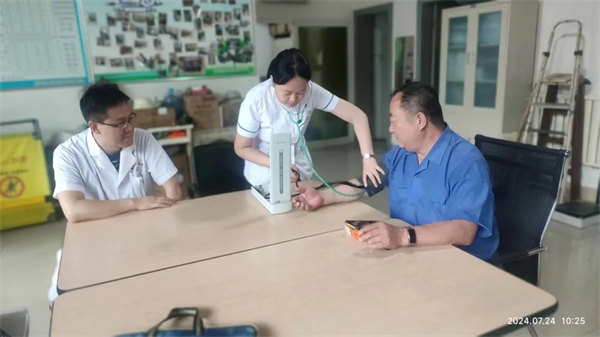 3.webp.jpg 3.webp.jpg