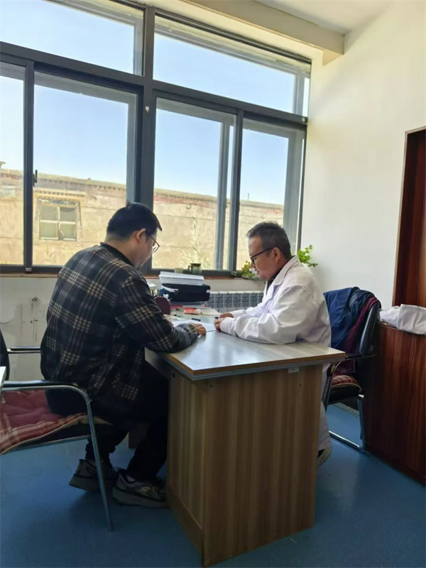 2.webp.jpg 2.webp.jpg