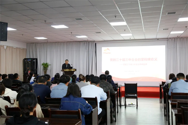 2.webp.jpg 2.webp.jpg